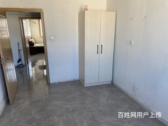 出租中华园步梯6楼，70平两室一厅，冰箱洗衣机热水器空调，家 - 图片 5