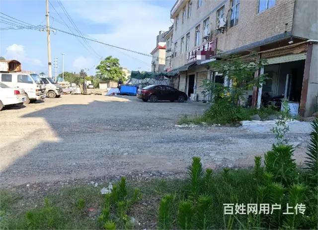 (麦子邦免费找店)临街店面,门前空地500平,停车方便! - 图片 1