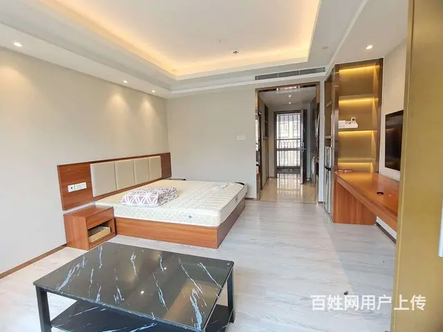 前山 铂瑞湾 沿河景观,采光充足 一线前山河景 拎包入住 - 图片 1