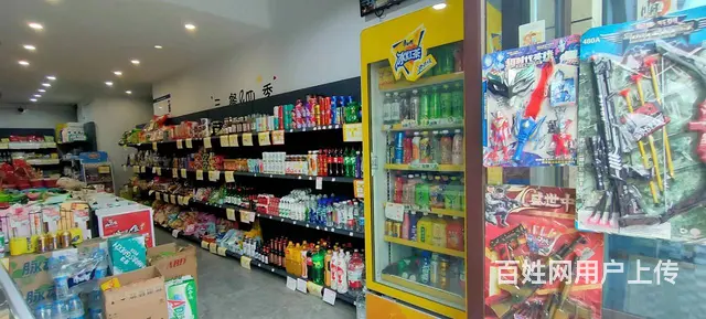 (达州铺源网)文理学院大门口旁60㎡便利店转让（带夹层空转） - 图片 2