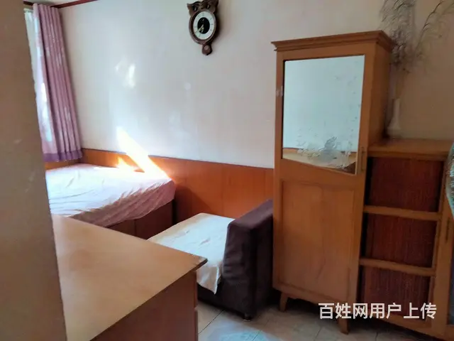 桃花街华茂小区4楼二室一厅出租1500 - 图片 3