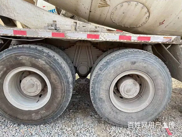 出售18年二手豪沃搅拌车 大14方 森源上装 国五 - 图片 8