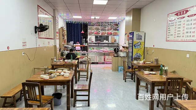（及 致）房租便宜！位于工厂对面的2层饭店转让！外来人口多！ - 图片 3