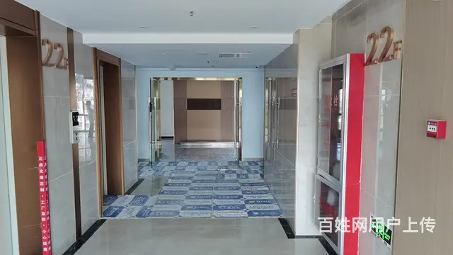 兴发广场，精装修，带空调随时看房 - 图片 1