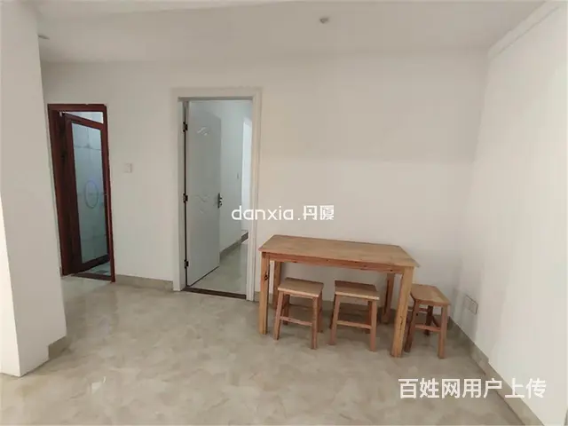 海紧邻海沧 圣.地亚哥 三房出租 不朝马路 直达车库 - 图片 2