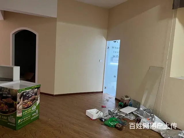 【搞定了！】道里区群力工农大街漫步巴黎商服出租大门口门市出租 - 图片 5