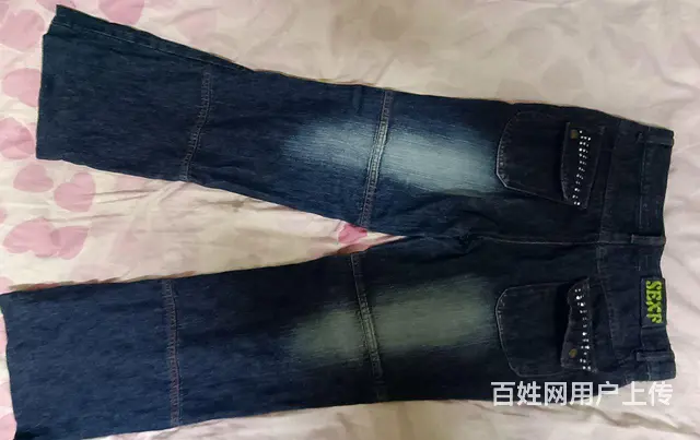 女士牛仔裤 - 图片 2