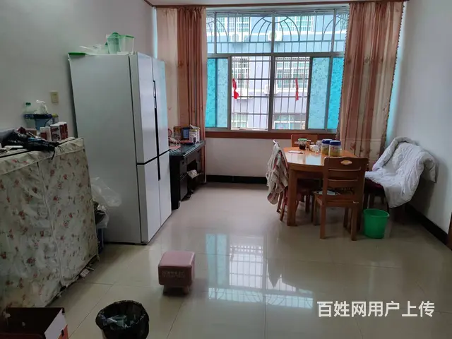 上高人民路清爽三房无暗房间家私全送有地下室26万8用天然气 - 图片 1