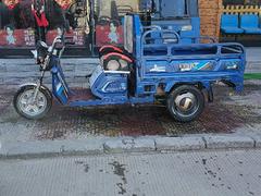 电动三轮车新电瓶1800元