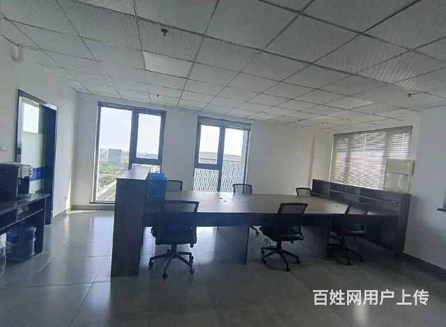 干净整洁全套办公桌椅 - 图片 4