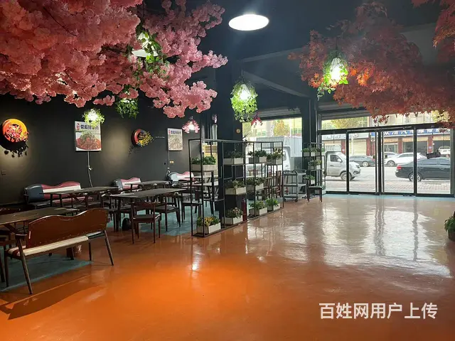 急转繁华位置餐饮店低价转让 - 图片 1