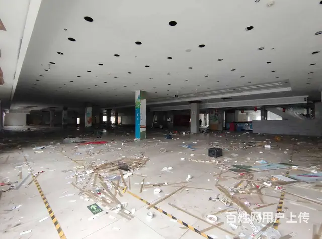 玉环市菜市场楼上3200平出租 - 图片 4