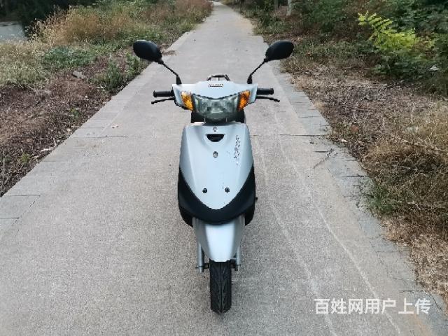 【搞定了!】原裝歐一正宗雅馬哈巧格100踏板摩托車一代精品的圖片