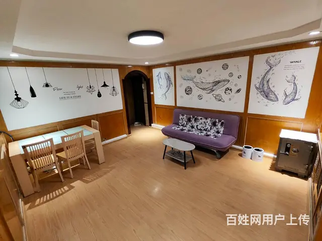 顶配电脑+巨幕影院+浴缸房 情侣必住 - 图片 1