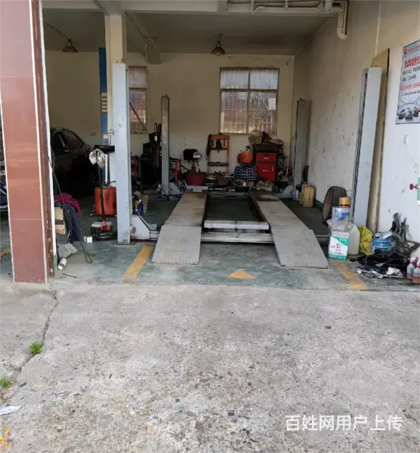 (麦子邦免费找店)临街店面,门前空地500平,停车方便! - 图片 2