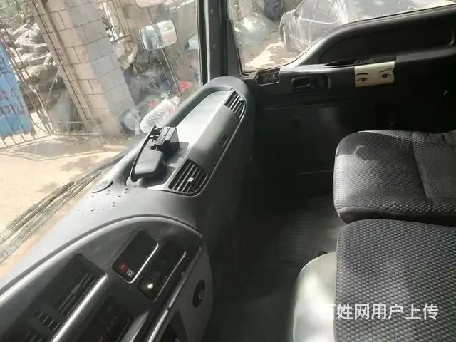 个人户庆铃 厢式货车6缸160机器 国4箱长6·8 - 图片 5