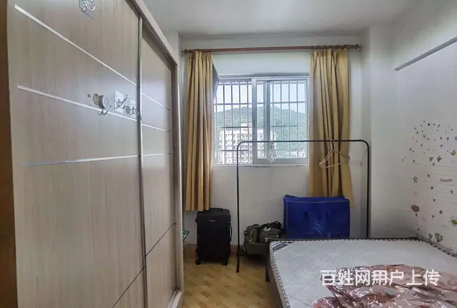 拱北关口龙城大厦电梯精装一房一厅出租，租价1700。近关口 - 图片 5