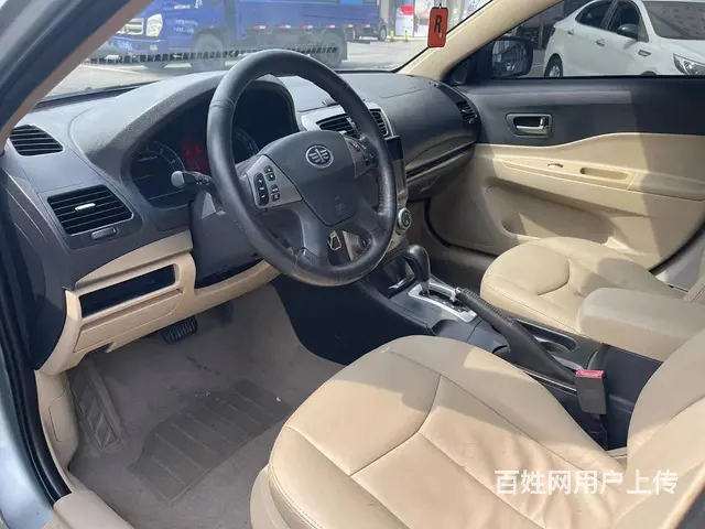 奔腾B50 2012款 1.6 手自一体 时尚型 - 图片 3