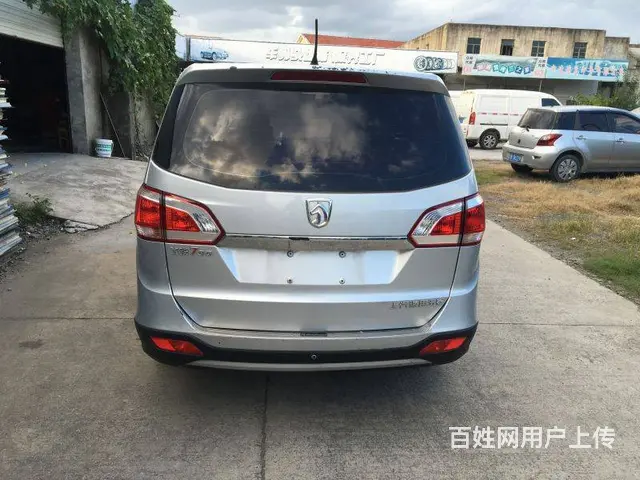 宝骏730 2014款 1.5 手动 舒适型7座 - 图片 3