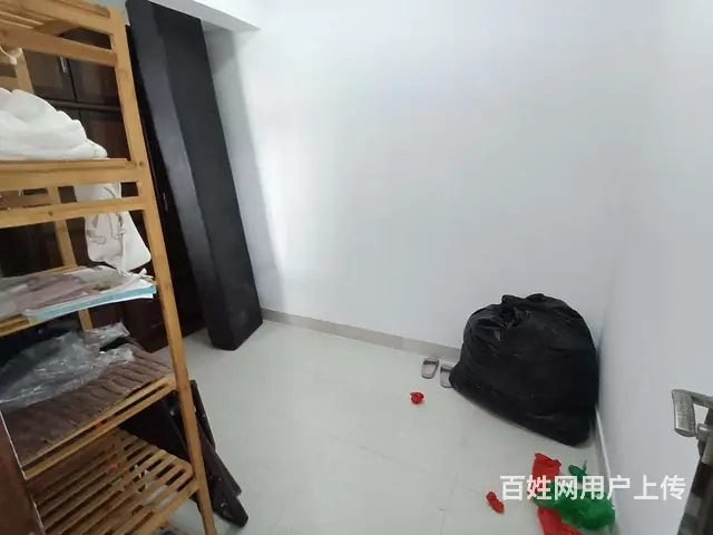 吉大荔苑4房2厅出租，租价2600，楼梯6楼。 - 图片 7