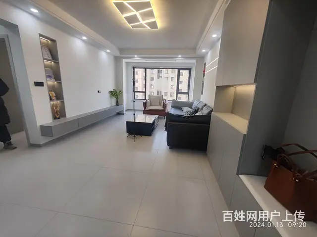 万达六中红旗路爱琴海水岸华城香梅湾 - 图片 1