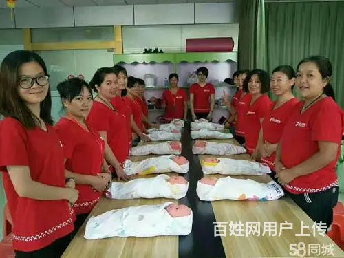 小叶叶家政大量优秀半天和全天的保姆育婴嫂护工钟点工 - 图片 8