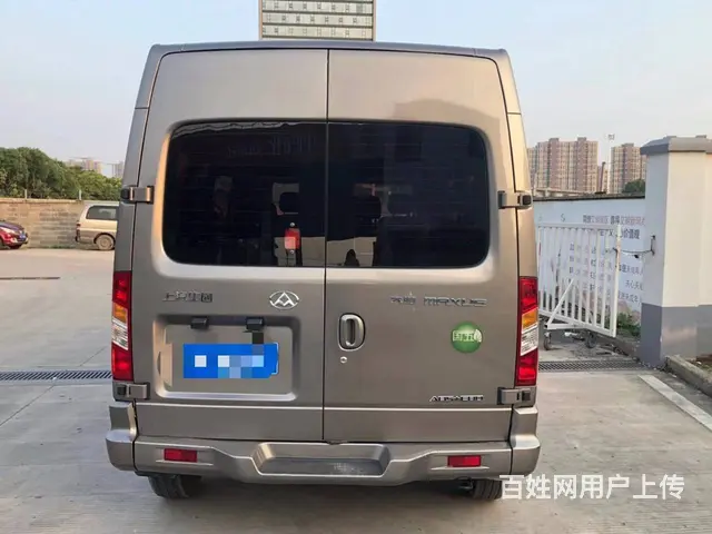 上汽大通V80长轴7坐车况精品包过户支持分期 - 图片 9
