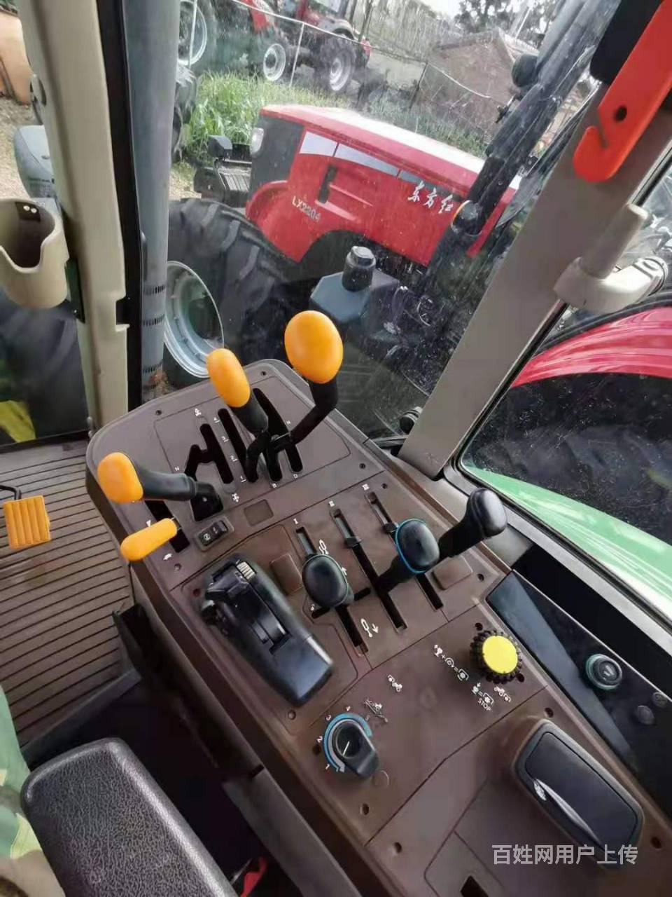 约翰迪尔7m-2204拖拉机