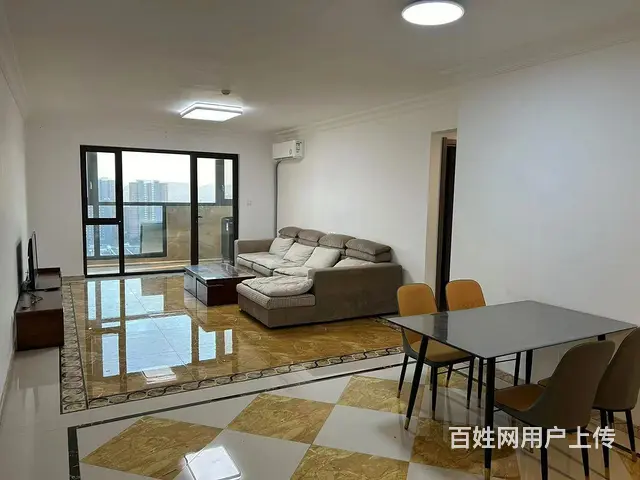 碧桂园翡翠澜湾4室2厅2卫电梯房空调热水器电视冰箱家具全的图片