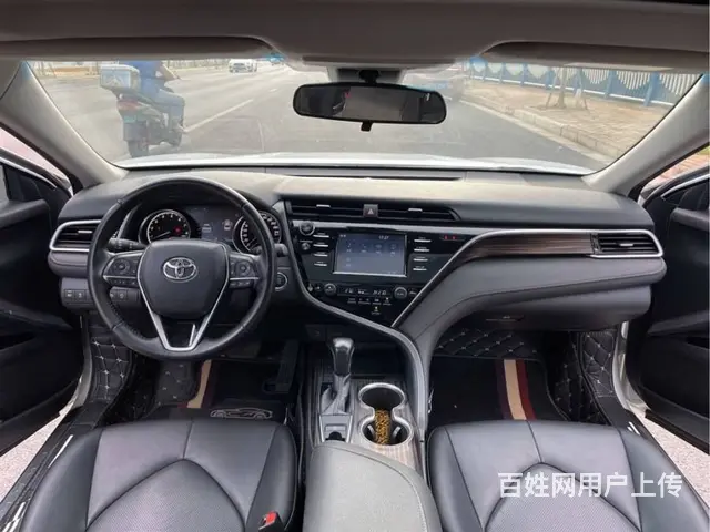 2018年丰田凯美瑞2.0排量一手车 - 图片 5