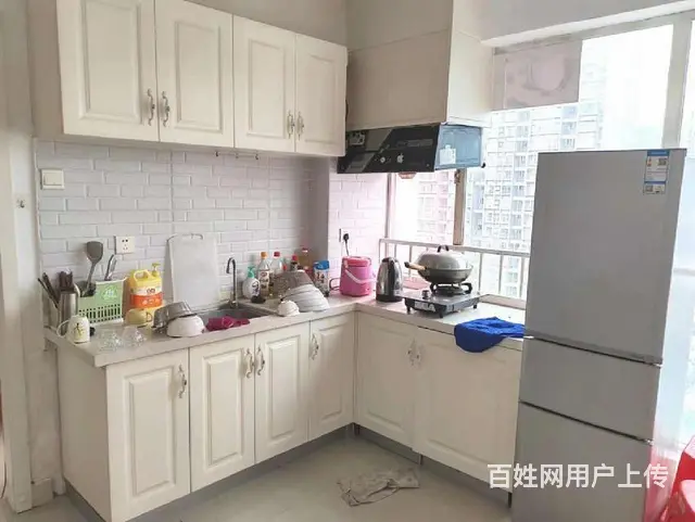 拱北关口艺丰大厦电梯精装一房一厅出租，租价2500，近关口 - 图片 5
