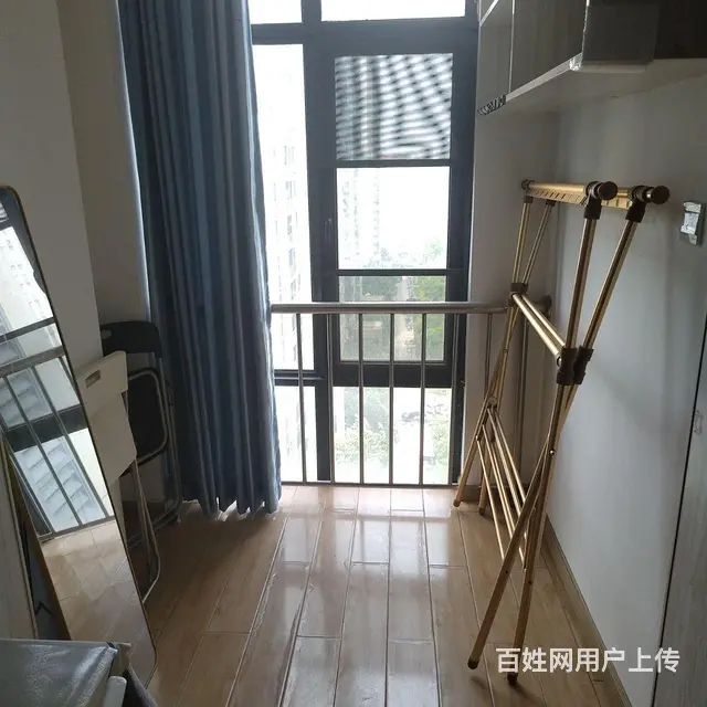 包物业年租，月供1600，环境干净，交通方便，旁边7号地铁站 - 图片 3