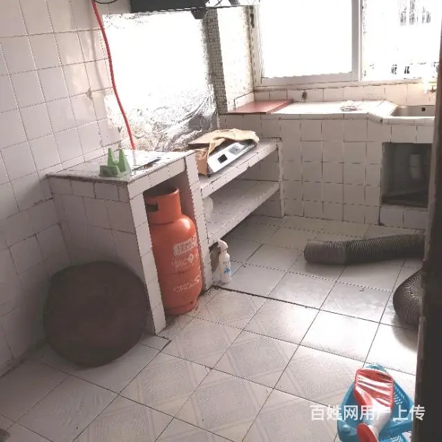 香宁花园三房二厅，仅租2000元，沙发可添加。 - 图片 6