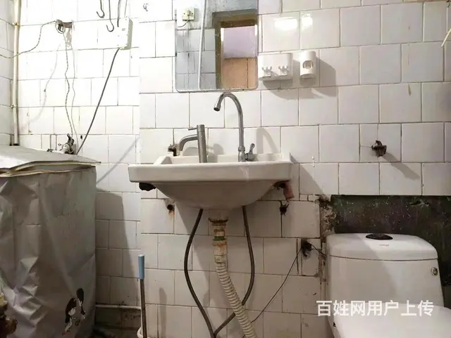 桃花街华茂小区一室一厅4楼950 - 图片 2