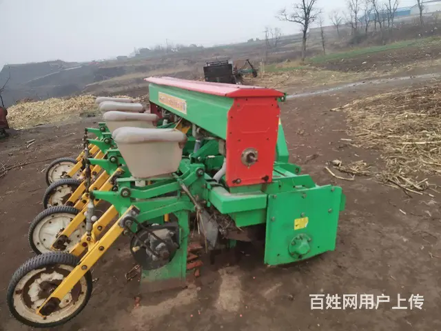 转让大华四行玉米播种机 - 图片 1