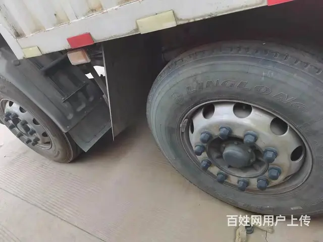 国五载货车柳汽乘龙H5前四后四箱式货车270马力 - 图片 9
