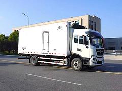 东风天锦6.8米冷藏车 高顶双卧厂家可分期送到家