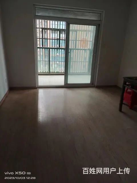 御龙湾小区出租 - 图片 1