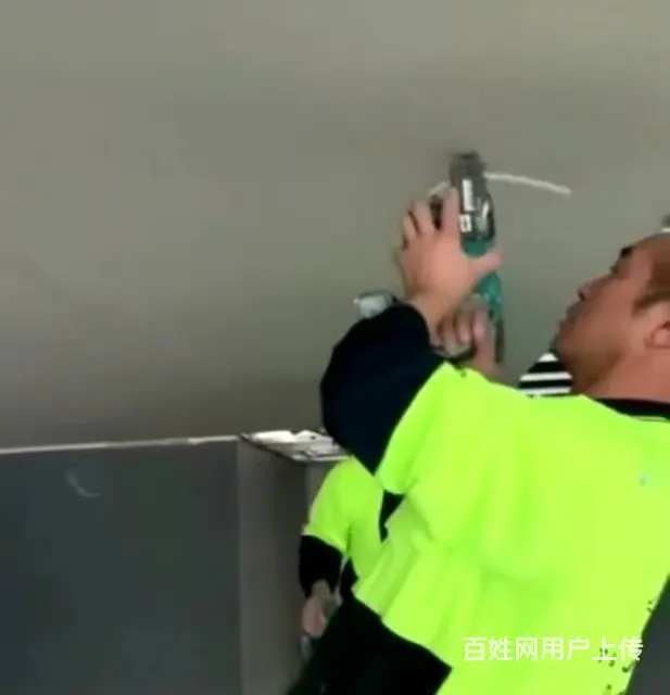 出国劳务加拿大招建筑装修工工程车司机农场普工 - 图片 1