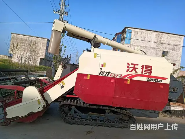 个人出售沃得收割机 原版原漆 动力强劲 需要的来 - 图片 1