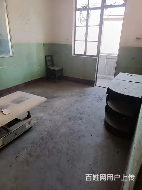 十七中保险公司后5楼 普通住宅 简单装修 - 图片 1