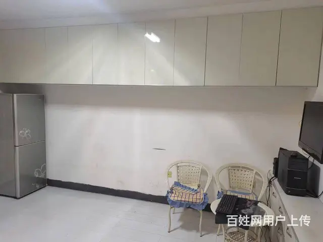 出售欧洲新城旁边欣苑小区楼房 - 图片 1