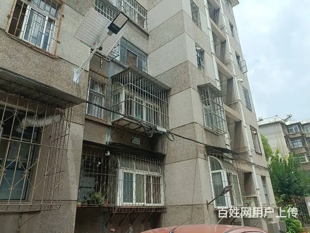 市中心诸葛小区，停车方便 ，小区环境优美 - 图片 6