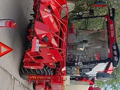 雷沃4ER玉米收获机
