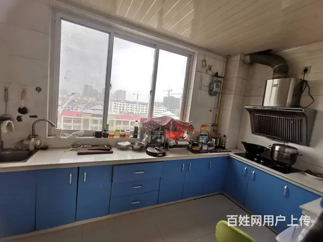 望海花园 普通住宅2厅 中等装修 - 图片 1