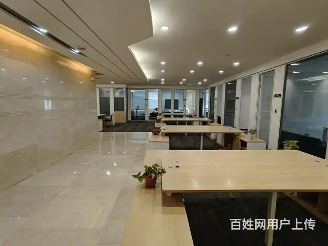 白云绿地中心CBD地铁口 全新整层豪华装修拎包入驻 - 图片 5