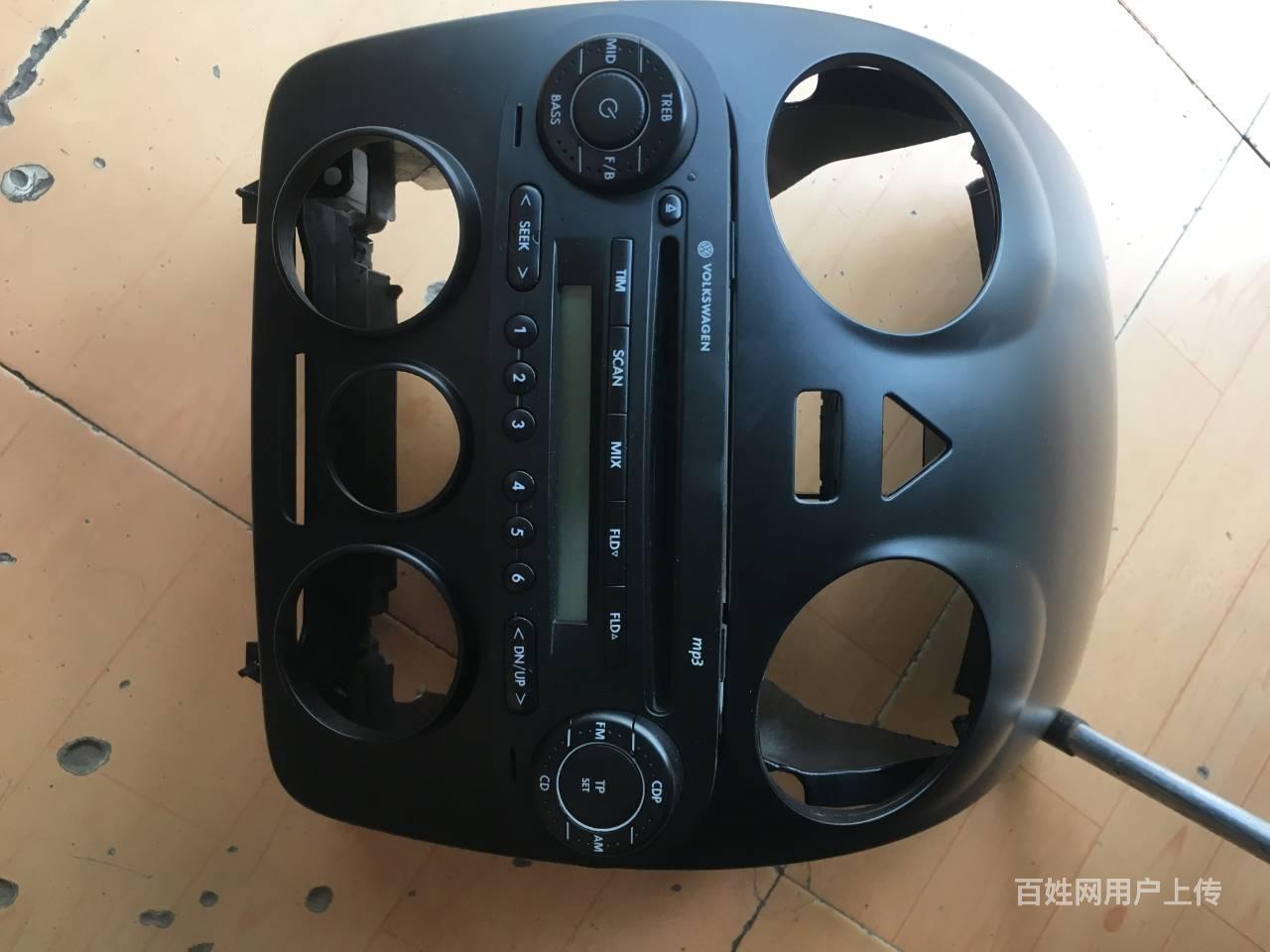 大众甲壳虫原车cd主机 成色完美 无拆无修 功能完