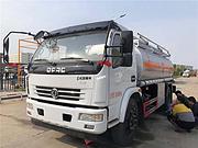 10立方东风多利卡油罐车 运油车 零首付包上户