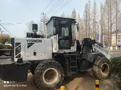 铲车