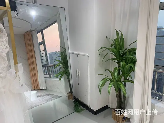 （老板本人）五一广场步行街精装婚纱美妆店优价转让  5811 - 图片 4